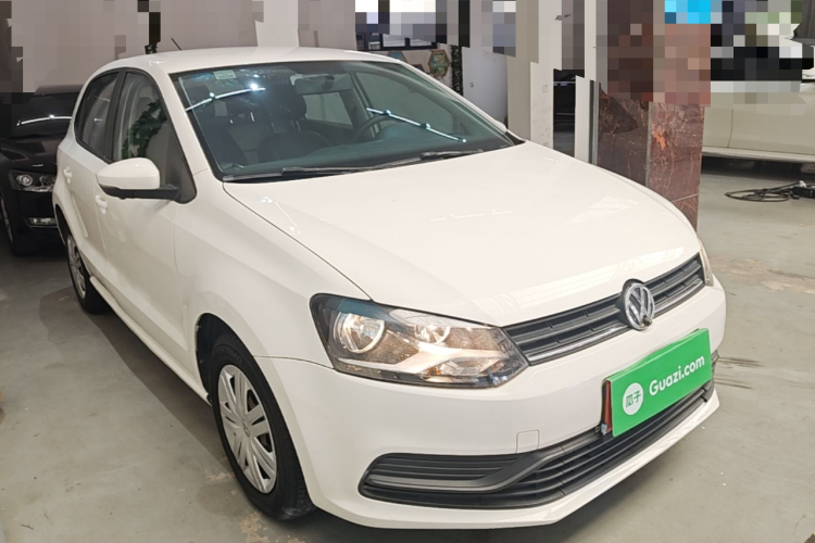 Volkswagen Polo 2016 car image #4