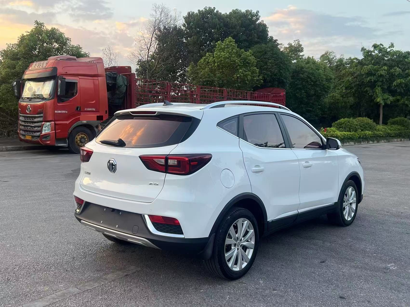 MG ZS 2018 #6 MG ZS 2018 car image #6
