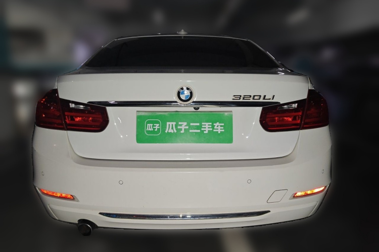 BMW 3 Series 2015 car image #6