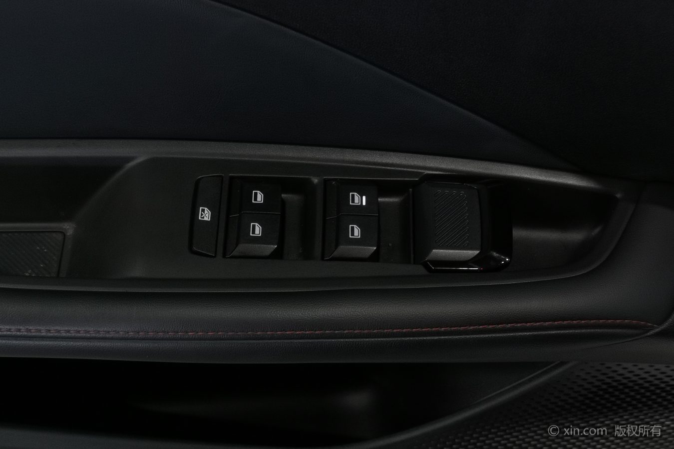MG 5 2025 car image #9