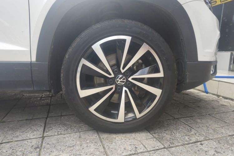 Volkswagen Tharu 2023 car image #6