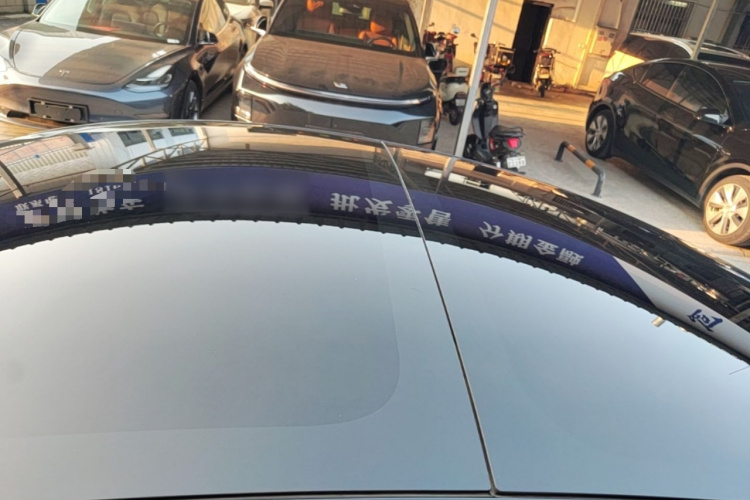 Tesla Model 3 2023 car image #25