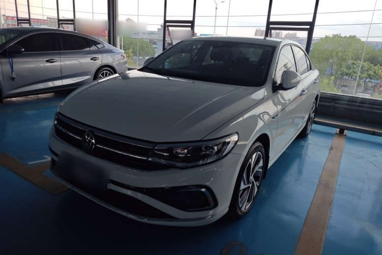 Volkswagen Bora 2023 #2 Volkswagen Bora 2023 صورة سيارة #2