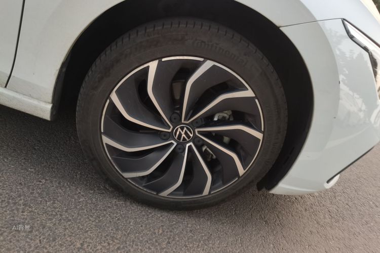 Volkswagen Golf 2022 car image #9