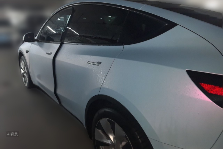 Tesla Model Y 2023 car image #5