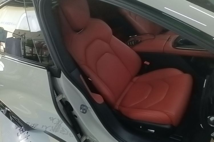 MI SU7 2025 car image #24