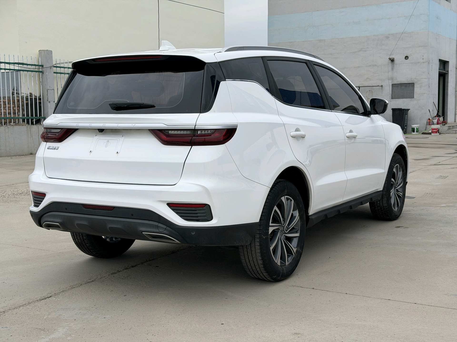GEELY Vision X6 2021 image de voiture #9
