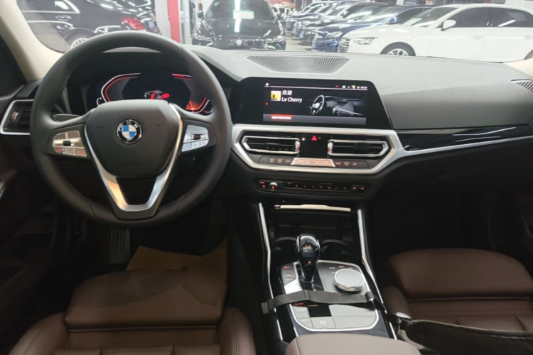 BMW 3 Series 2020 #10 BMW 3 Series 2020 car image #10
