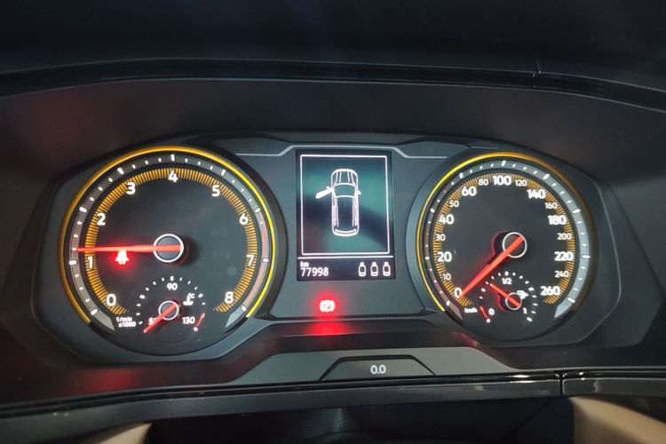 Volkswagen Tharu 2018 immagine di auto #12