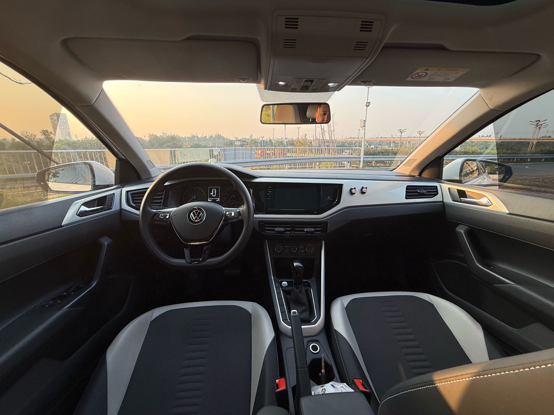 Volkswagen Polo 2021 car image #5