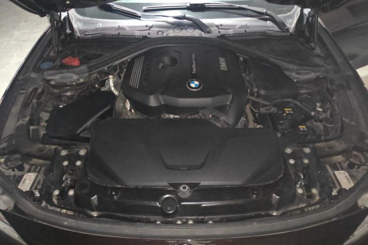 BMW 3 Series 2018 #22 BMW 3 Series 2018 car image #22