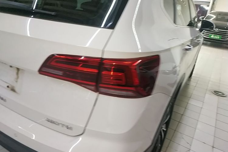 Volkswagen Tharu 2021 car image #8
