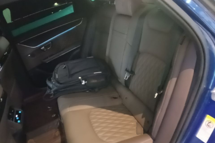BYD Han 2022 car image #17