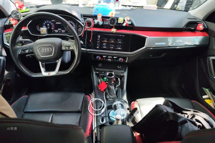 Audi Q3 2021 car image #11