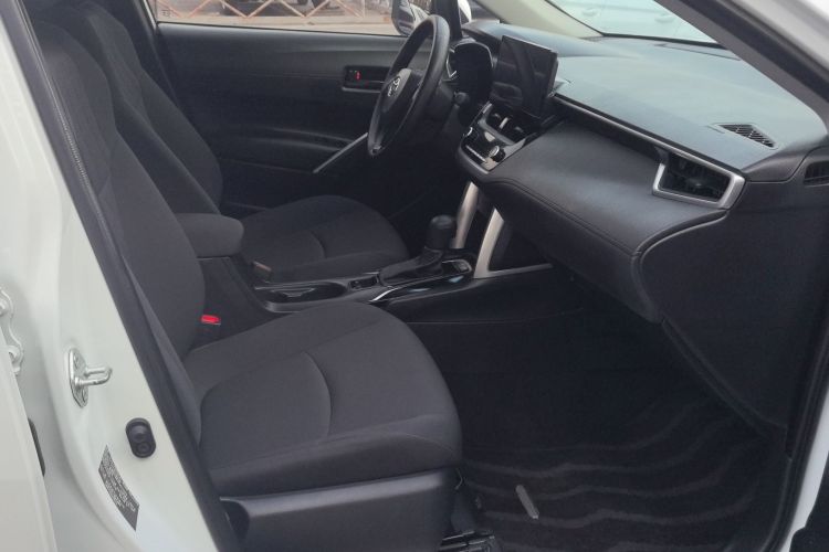 Toyota Corolla Cross 2023 #14 Toyota Corolla Cross 2023 صورة سيارة #14