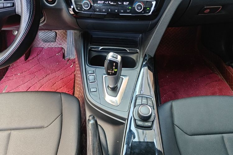 BMW 3 Series 2016 car image #14