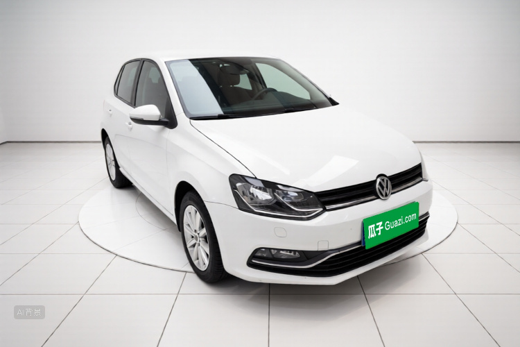 Volkswagen Polo 2015 car image #4