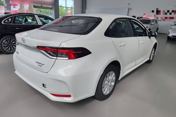 2026 #7 2026 изображение автомобиля #7