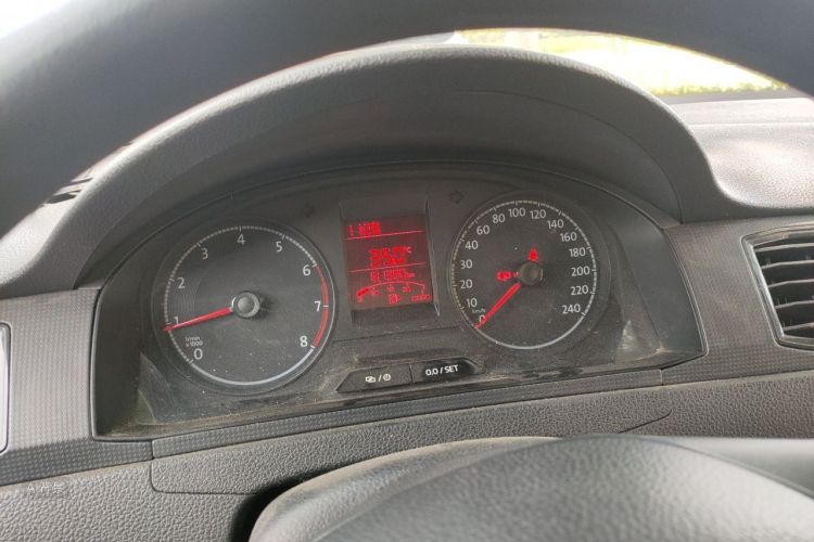 Volkswagen Santana 2017 car image #13