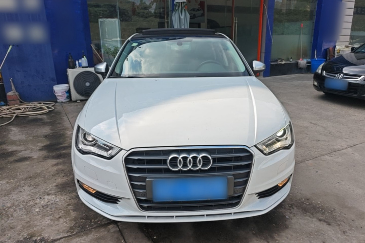 Audi A3 2016 car image #3