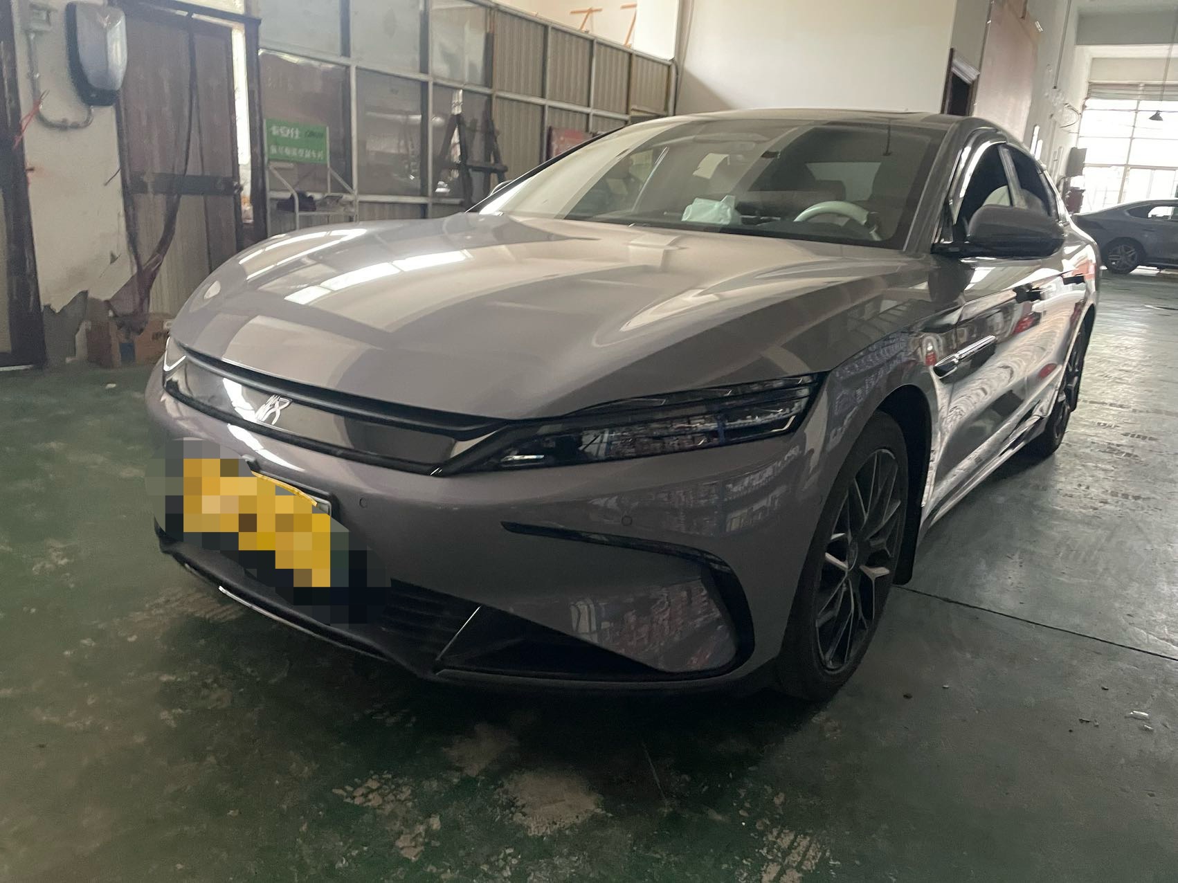 BYD Han 2025 汽车图片 