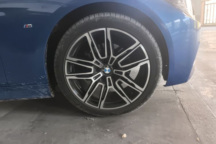 BMW 3 Series 2017 #6 BMW 3 Series 2017 car image #6