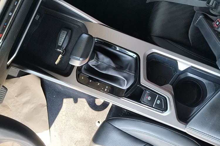 GEELY Emgrand 2022 #14 GEELY Emgrand 2022 immagine di auto #14