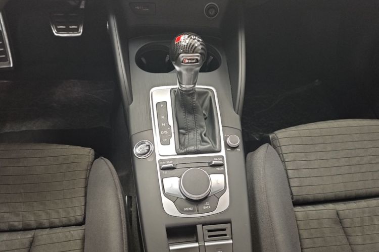 Audi A3 2019 car image #14