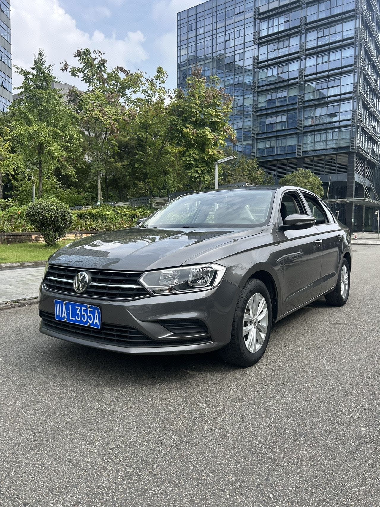 Volkswagen Bora 2016 car image 