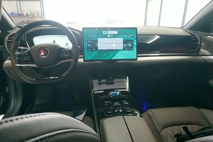 BYD Han 2023 car image #11