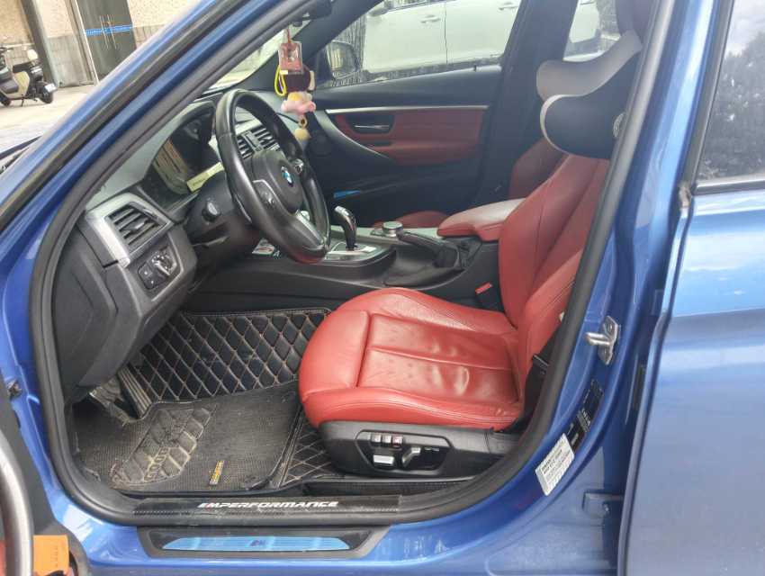 BMW 3 Series 2019 car image #5
