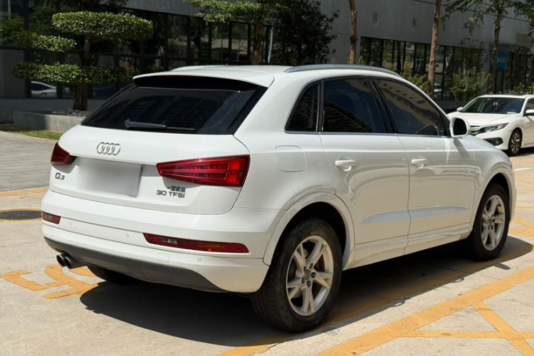 Audi Q3 2017 #6 Audi Q3 2017 car image #6