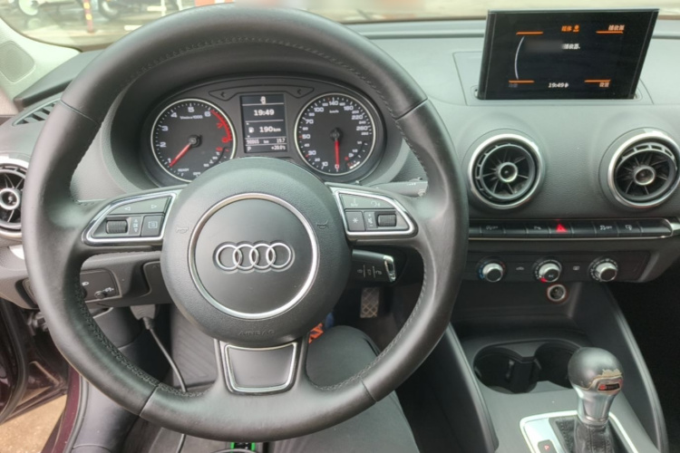 Audi A3 2016 immagine di auto #10