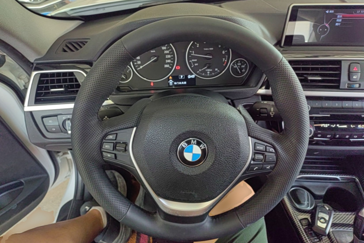 BMW 3 Series 2016 #16 BMW 3 Series 2016 car image #16