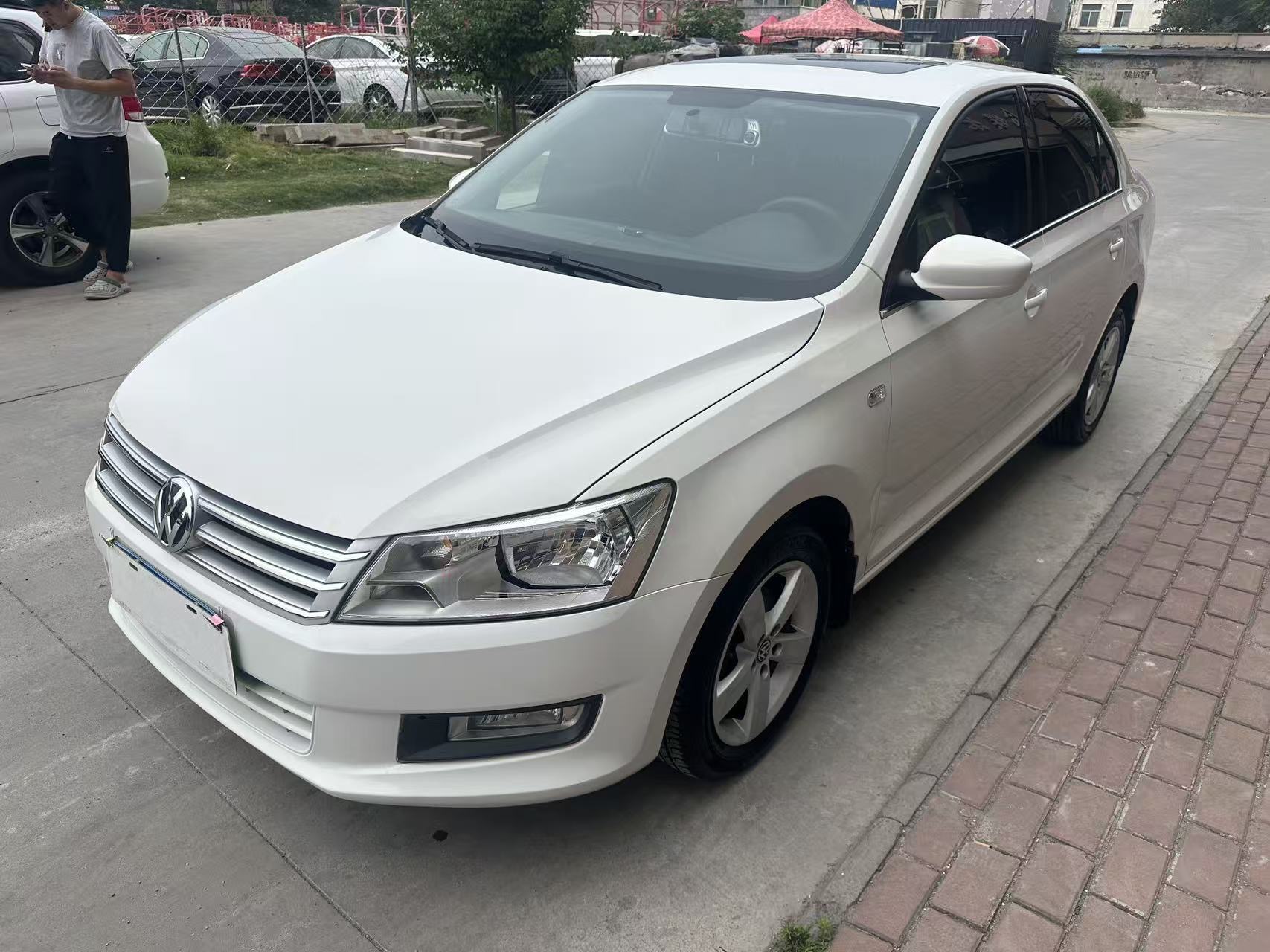 Volkswagen Santana 2015 car image 