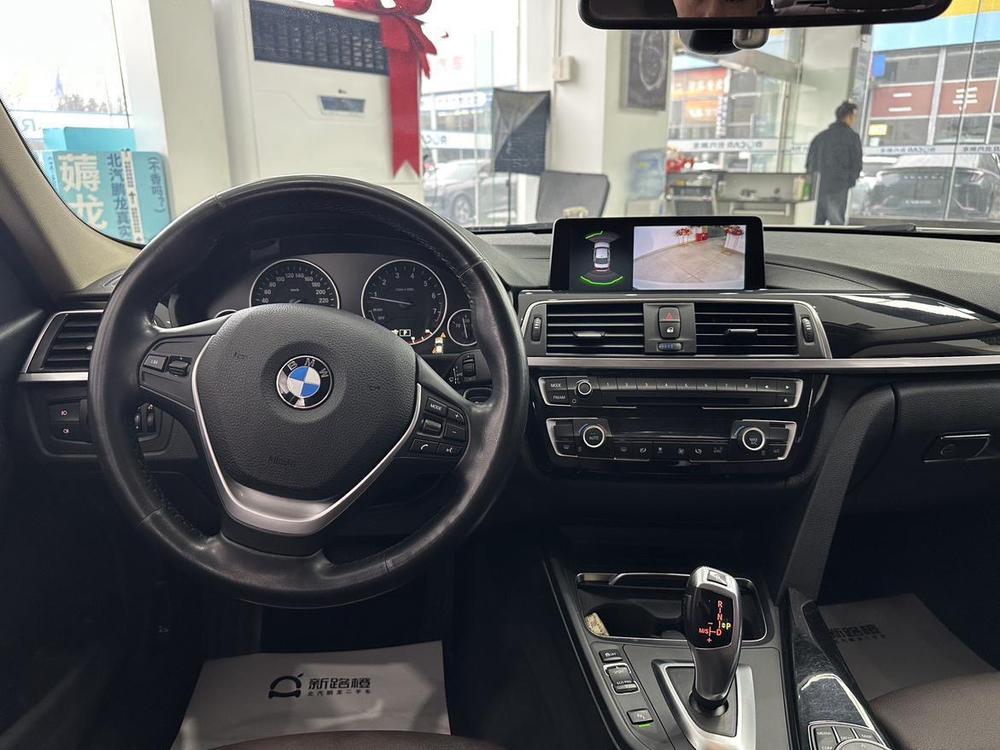 BMW 3 Series 2019 #22 BMW 3 Series 2019 car image #22
