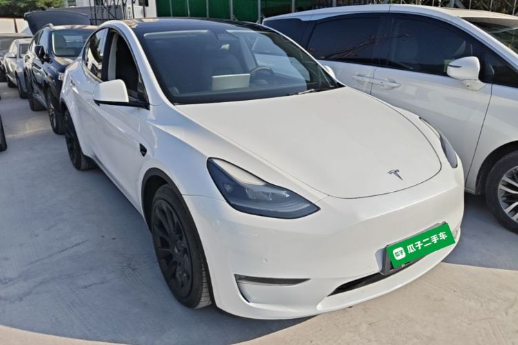 Tesla Model Y 2021 #4 Tesla Model Y 2021 car image #4
