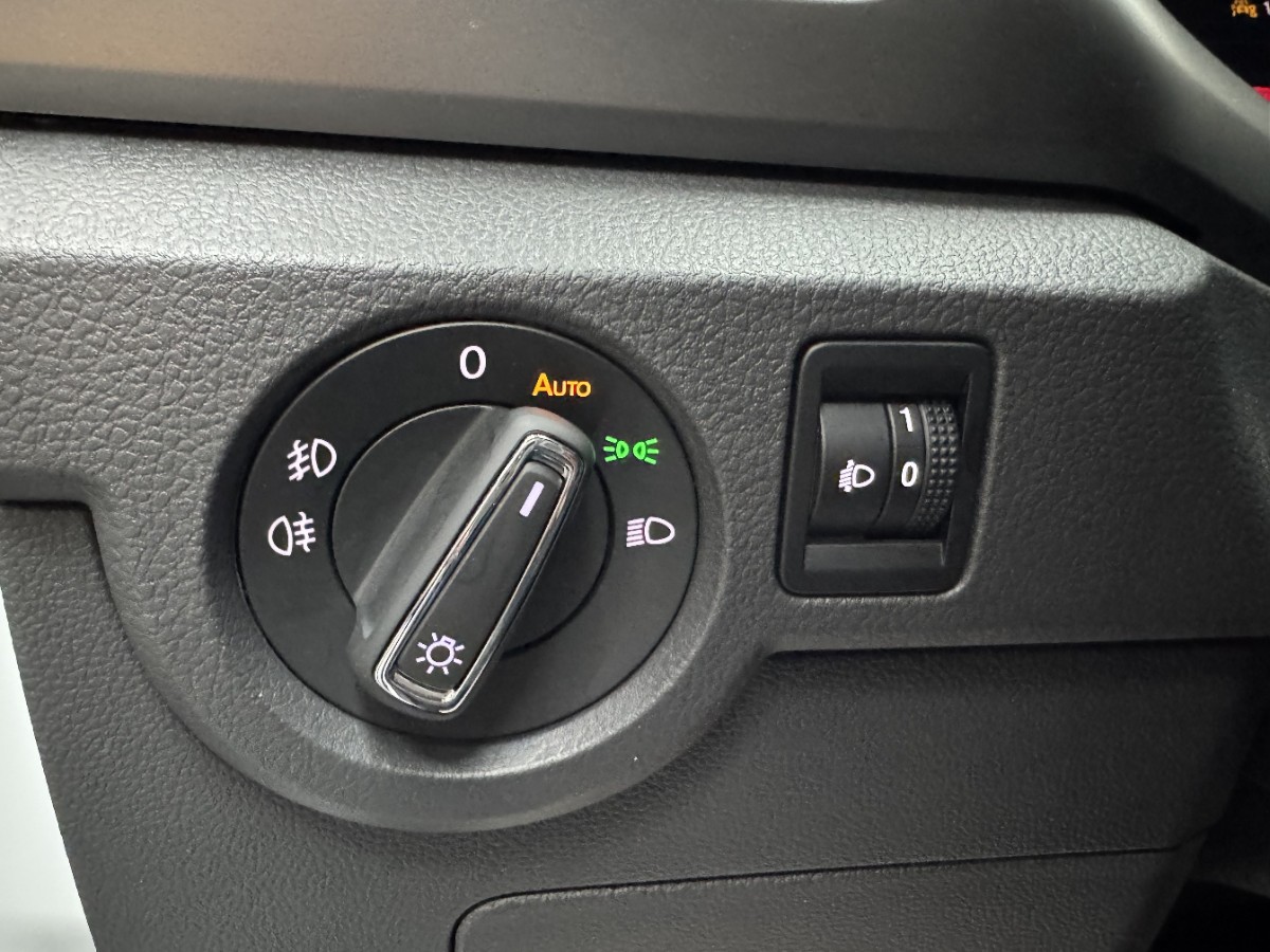 Volkswagen T-Cross 2023 #15 Volkswagen T-Cross 2023 car image #15