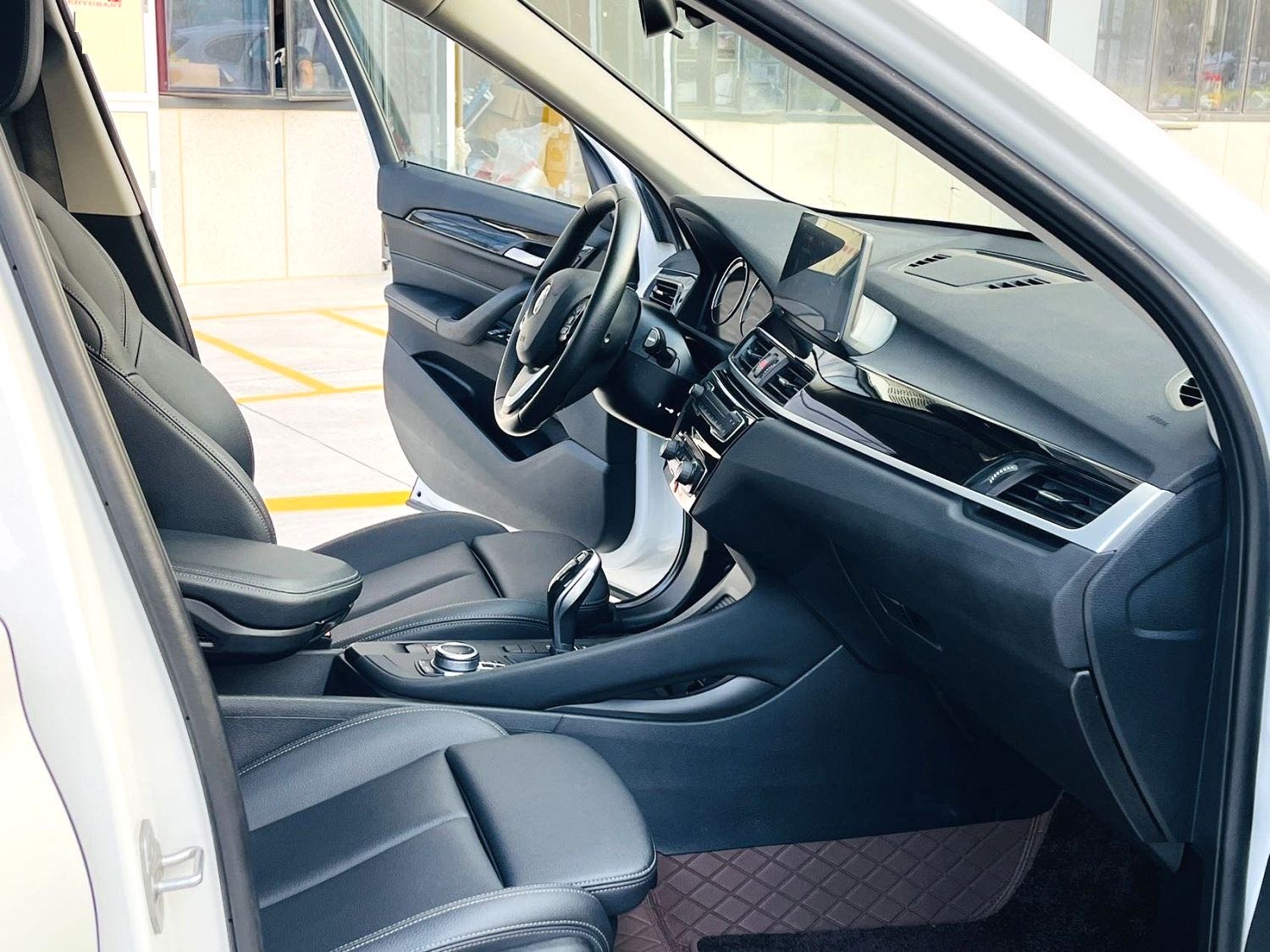 BMW X1 2021 #8 BMW X1 2021 car image #8