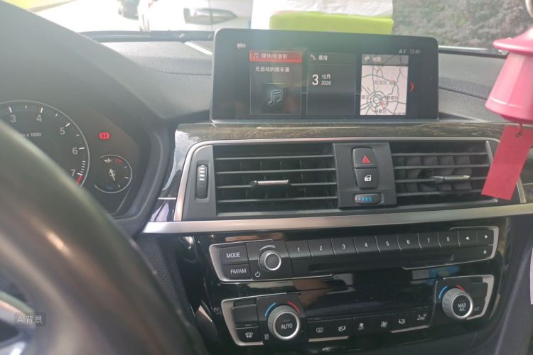 BMW 3 Series 2018 #15 BMW 3 Series 2018 immagine di auto #15