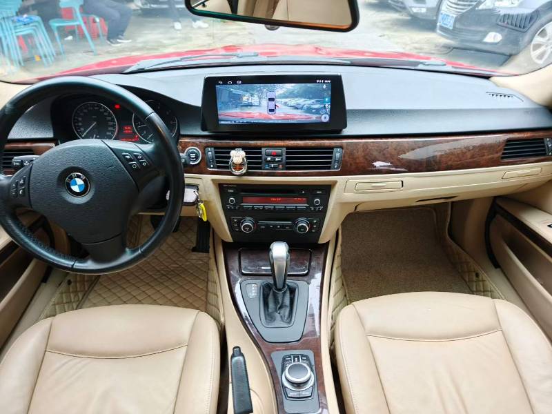 BMW 3 Series 2011 #8 BMW 3 Series 2011 car image #8