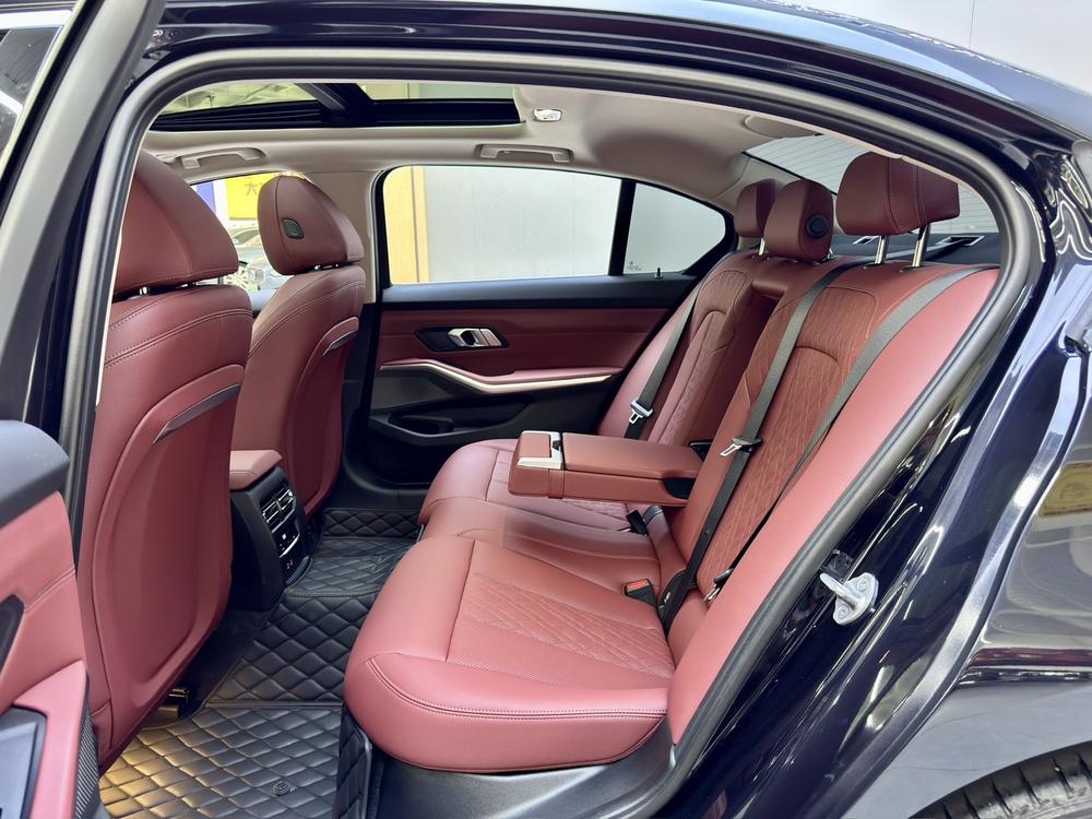 BMW 3 Series 2023 car image #12