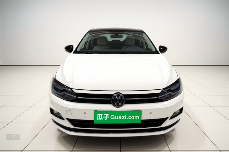 Volkswagen Polo 2021 car image #3