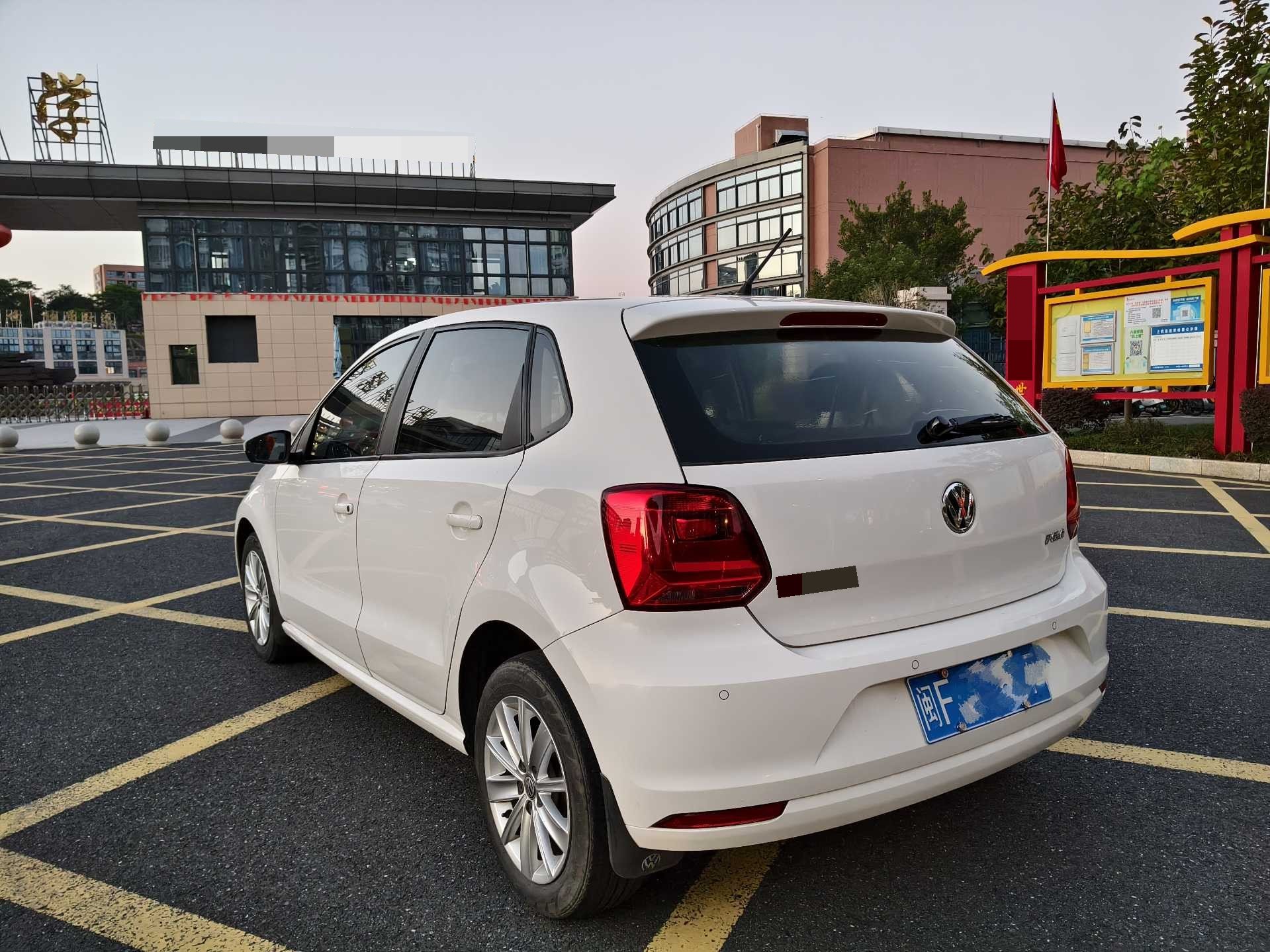 Volkswagen Polo 2015 #12 Volkswagen Polo 2015 car image #12