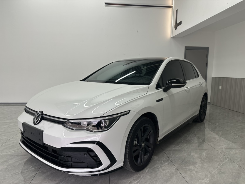 Volkswagen Golf 2023 car image 