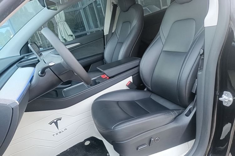 Tesla Model Y 2023 #15 Tesla Model Y 2023 car image #15