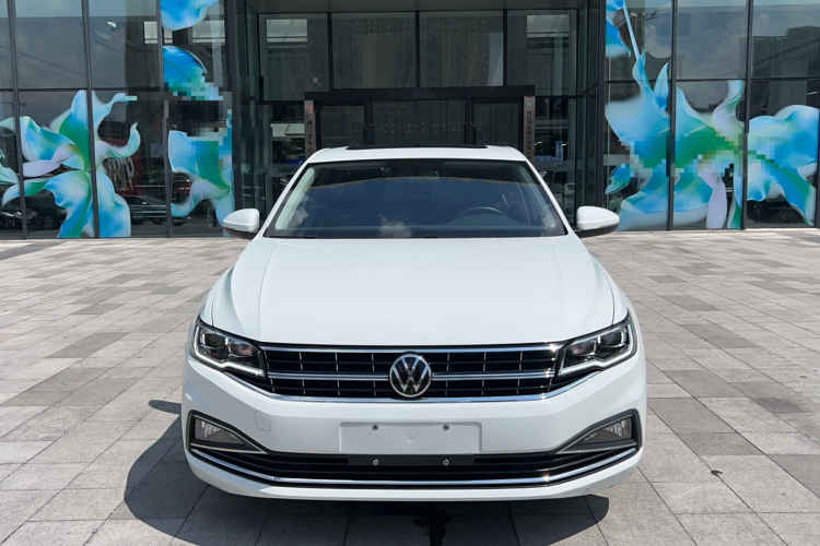 Volkswagen Bora 2022 car image #3
