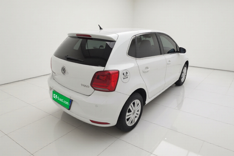 Volkswagen Polo 2017 car image #7