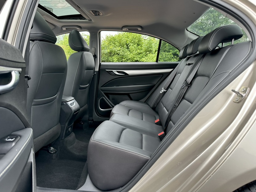 GEELY Emgrand 2020 #7 GEELY Emgrand 2020 car image #7