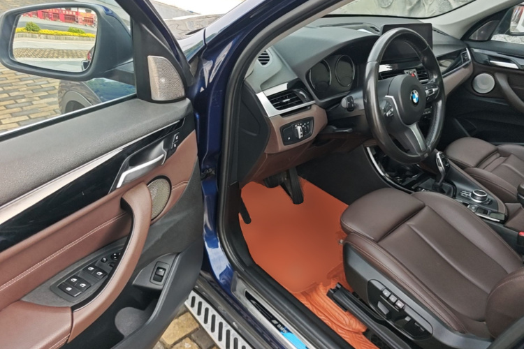 BMW X1 2020 car image #16